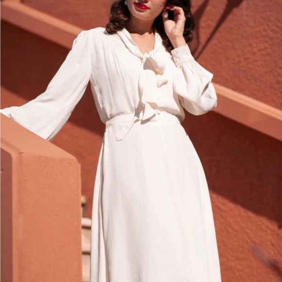 Vintage-style 1940’s Seamstress of Bloomsbury EVA Tie Bow Long Sleeve Blouse - Picture 2 of 8
